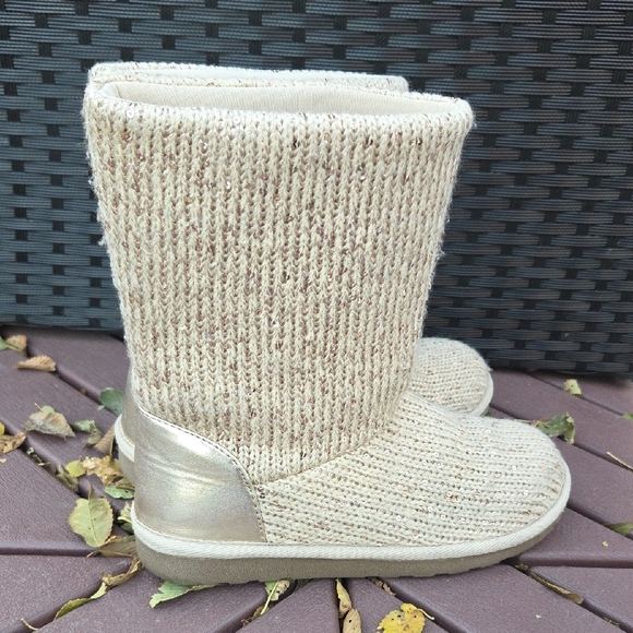 Arizona Jean Company Cream Knit Boots - Picture 3 of 7
